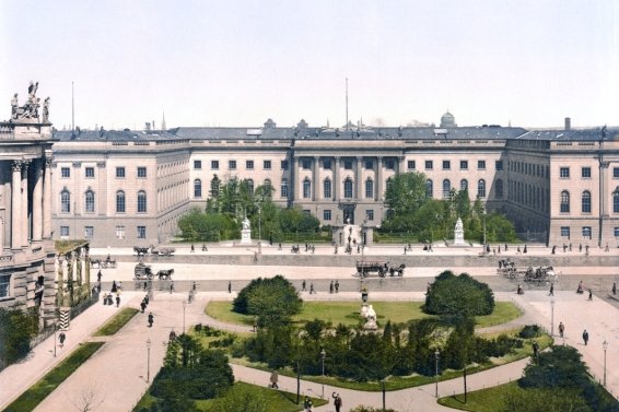 Berlin_Universitt_um_1900.jpg