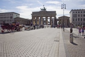 brandenburger-tor_14569788422_o.jpg