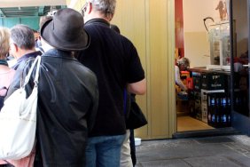 currywurst-konnopkes-imbiss_14791112900_o.jpg
