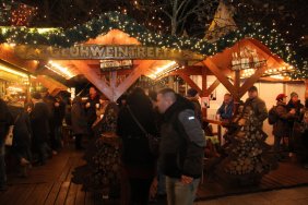 weihnachtsmarkt---gedaechtniskirche_15368312944_o.jpg