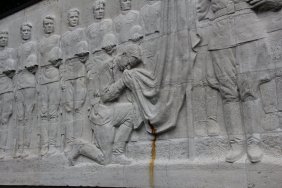soviet-war-memorial-monument_14955371556_o.jpg