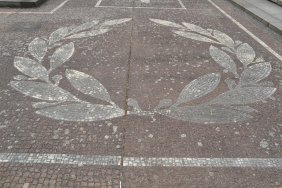 soviet-war-memorial-monument_14978033562_o.jpg