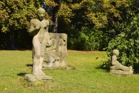 park-nearby-mllendorffstrae_15125212291_o.jpg