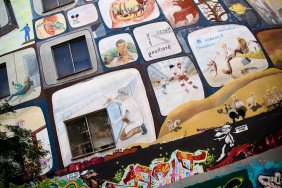 street-art-in-kreuzberg_14794810180_o.jpg