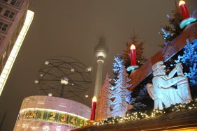 weihnachtsmarkt---alexanderplatz_15788549507_o.jpg