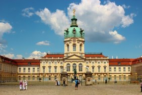charlottenburg-palace_14545650267_o.jpg