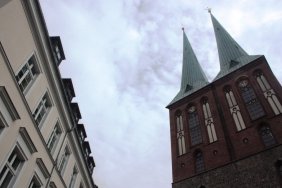 nicholas-church-in-nikolaiviertel_14930854347_o.jpg