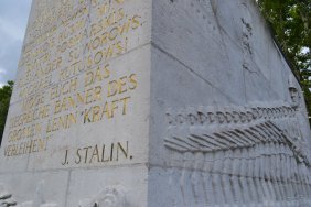 soviet-war-memorial-monument_14791701090_o.jpg