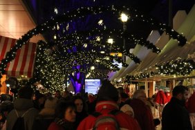 weihnachtsmarkt---potsdamer-platz_15786976240_o.jpg