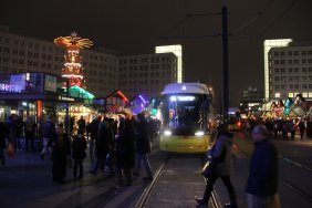 weihnachtsmarkt---alexanderplatz_15788268009_o.jpg