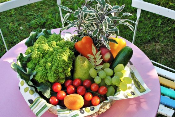 U-S- Ambassador Visited FRUIT LOGISTICA picture 3.jpg