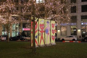 weihnachtsmarkt---potsdamer-platz_15788543457_o.jpg
