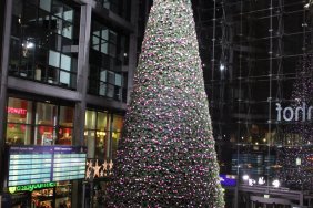 weihnachtsmarkt---hauptbahnof_15786896428_o.jpg