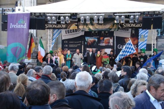 2015_03_10-AN-IMPORTANT-DAY-FOR-IRISH-COMMUNITY-IN-BERLIN-2.jpg