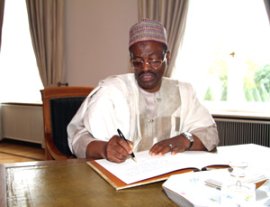 Ambassador-Abdu-Usman-Abubakar-of-Nigeria-.jpg