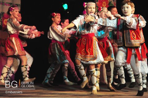 Kharkiv-Children-Culture-Palace-in-Berlin.jpg