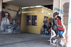 currywurst-at-eberswalder-strasse_14791187338_o.jpg