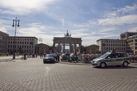 brandenburger-tor_14590692843_o.jpg