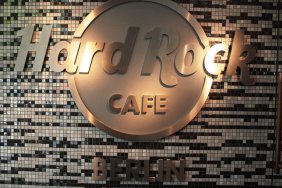 hard-rock-cafe_15042750632_o.jpg