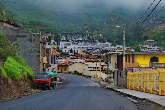 20141218_Ecuadorian Ambassador Holds Lecture on Latin American Integration 2.jpg