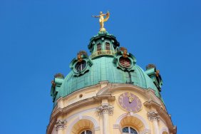 charlottenburg-palaces-dome-with-a-sculpture-of-the-goddess-fortuna_14545517329_o.jpg
