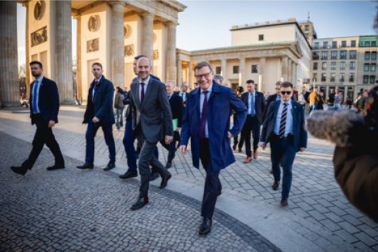 20260320_POLITICS_France_Germany_Berlin.png