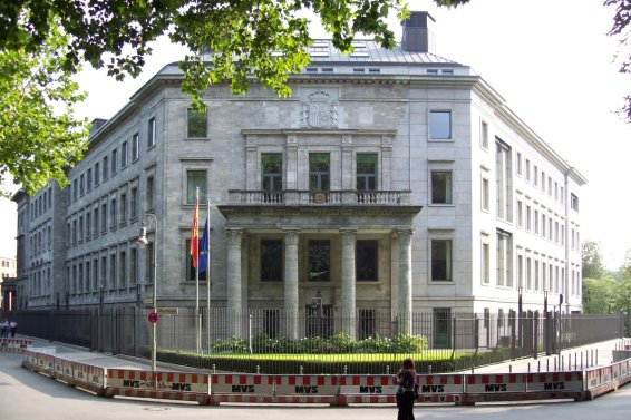 Spanische_Botschaft_Fornt main pic.jpg
