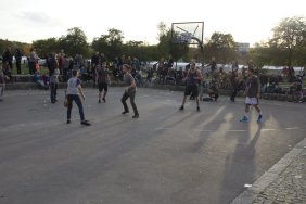mauerpark_14908488453_o.jpg