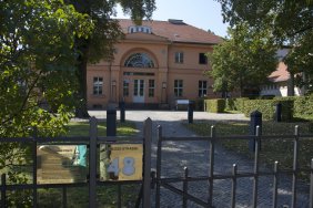 gutshaus-steglitz-entrance_15138623925_o.jpg
