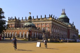 new-palace_14960027299_o.jpg