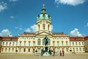 charlottenburg-palace_14729721584_o.jpg