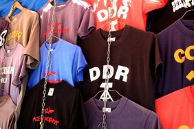 ddr-souvenir-shop-kastanienallee_14791243557_o.jpg