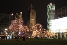 weihnachtsmarkt---potsdamer-platz_15352005154_o.jpg