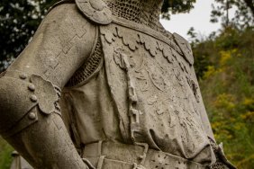 one-of-the-monument-from-victory-avenue_15096280171_o.jpg