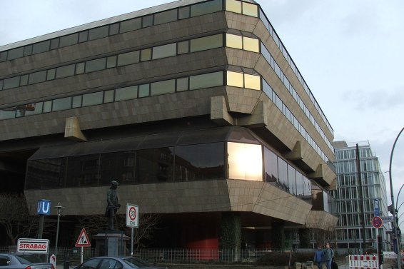 1200px-Czech_embassy_berlin_6453.JPG